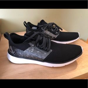 Reebok memory tech LT women’s athletic shoe